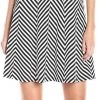 Adrianna Papell - AP1D100624 Striped V-Neck A-Line Short Dress