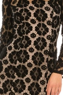 Adrianna Papell - AP1D101556 Lace Scoop Long Sleeves Dress Cocktail Dresses