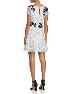 Aidan Mattox - Keyhole Floral A-Line Dress MD1E201162 - 1 Pc. Ivory Black In Size 4 Available