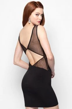 Alyce Paris - 4451 Geometric Patterned V-neck Sheath Dress