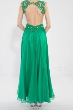 Alyce Paris - 6418 Sleeveless Applique Plunging Gown In Emerald/ Nude Formal Gowns