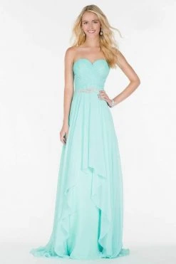 Alyce Paris - Prom Collection - Strapless Chiffon Dress With Beaded Waist 6676