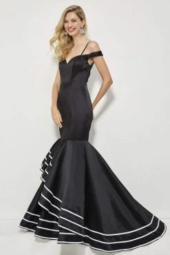 Angela & Alison - 81049 Sweetheart Cold Off-Shoulder Mermaid Dress Formal Gowns