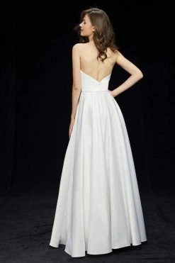 Formal Gowns Angela & Alison High Halter Neckline A-line Gown 81149 - 1 Pc Ivory In Size 8 Available