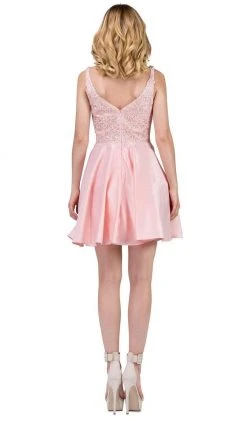 Dancing Queen - 3036 Sleeveless Beaded Lace V-neck Homecoming Dress Cocktail Dresses