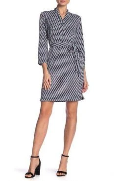 Cocktail Dresses Donna Morgan - D9124M XD Multi Print V-neck Sheath Dress