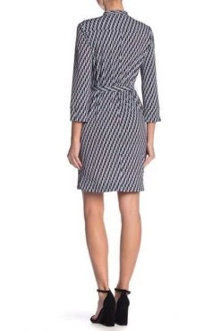 Cocktail Dresses Donna Morgan - D9124M XD Multi Print V-neck Sheath Dress