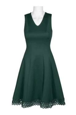 Cocktail Dresses Donna Ricco - DR50487 V Neck Sleeveless Cocktail Dress With Lace Hem