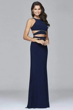 Faviana - 7957 Long Jersey Halter Dress With Zipper Detail