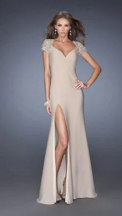 La Femme - 20011 Elegant Lace Cap Sleeve Evening Dress Formal Gowns