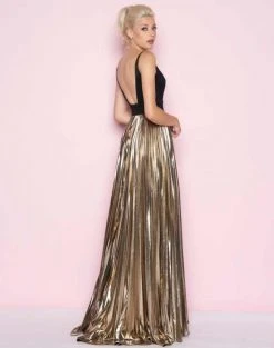 Mac Duggal - 77428L Sleeveless Deep V-neck A-line Dress Formal Gowns