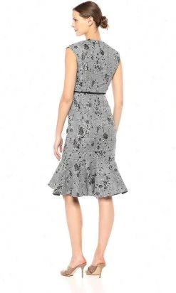 Cocktail Dresses Maggy London - G3816M Cap Sleeve Embroidery Trimmed Trumpet Dress