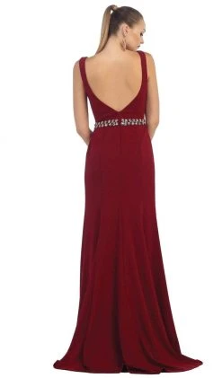 May Queen - Fitted Plunging Seamed Prom Dress