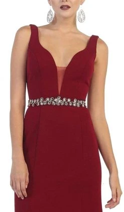 May Queen - Fitted Plunging Seamed Prom Dress