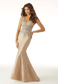 Mori Lee - 45016 Metallic Lace Plunging V-Neck Mermaid Dress Formal Gowns
