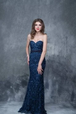 Nina Canacci - 2120 Embroidered Sweetheart Sheath Dress