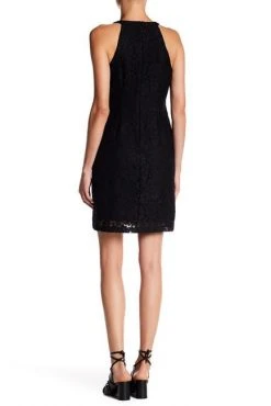 Nine West - 10648066 Halter Lace Sheath Cocktail Dress Cocktail Dresses