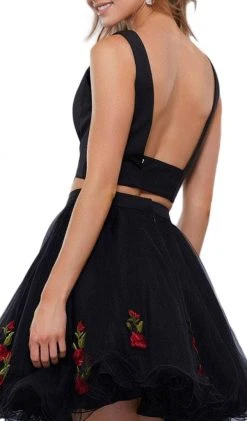 Nox Anabel - 6341 Two-Piece Floral Embroidered Cocktail Dress