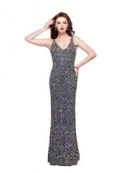 Primavera Couture - 1970 Embellished V-neck Sheath Dress