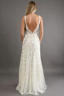 Sue Wong Sleeveless Embellished Long Dress N1118 - 1 Pc Ivory In Size 6 Available 13 Sue Wong Sleeveless Embellished Long Dress N1118 - 1 Pc Ivory In Size 6 Available