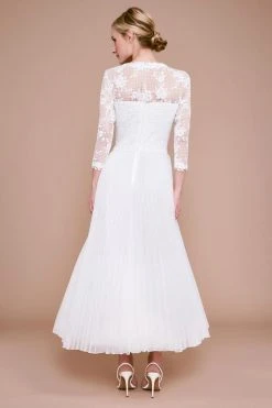 Tadashi Shoji - Bateau Keats Lace Tulle Tea-Length Dress - 1 Pc Ivory In Size 2 Available Cocktail Dresses