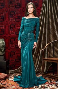 Tadashi Shoji - Ruched Off-Shoulder Long Sleeves Dress BSD8814LYB - 1 Pc Malachite In Size 18 Available