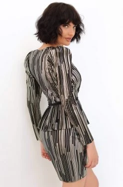 Tarik Ediz - 93886 Deep V-neck Long Sleeve Fitted Dress