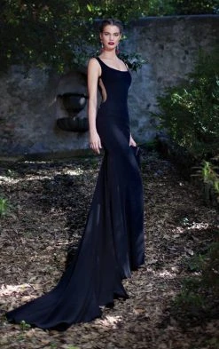 Tarik Ediz - Embroidered Back Gown 92605