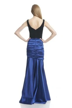 Theia - Sleeveless Jeweled Belt Ruched Gown 882629 Formal Gowns