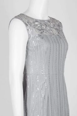 Adrianna Papell - AP1E203525 Embellished Knee Length Fitted Dress