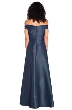 Adrianna Papell - AP1E205108 Off-Shoulder Pleated Mikado A-line Dress