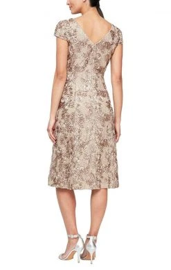 Alex Evenings - 1121570 Sequined Rosette Lace A-line Dress