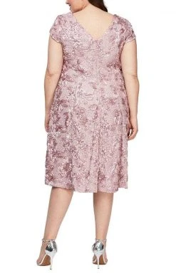 Alex Evenings - 4121570 Lace Cap Sleeves Plus Size Knee Length Dress