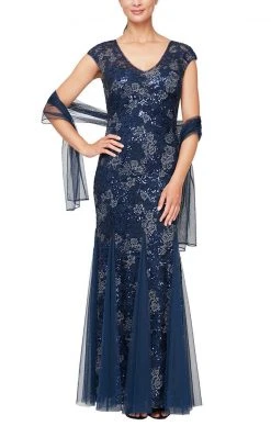Alex Evenings - 8117897 V-Neck Floral Embroidered Gown With Shawl