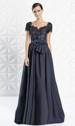 Alexander By Daymor - 1264 Bow Accent Short Sleeve Sweetheart Gown