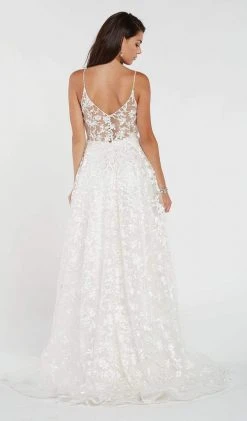 Alyce Paris - 7012 Embroidered Plunging Sweetheart A-Line Gown