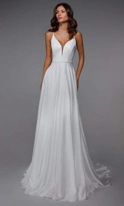 Alyce Paris - 7024 V Neck Minimalist A-Line Gown