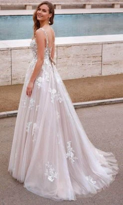 Alyce Paris 7043 - Embroidered Tulle Ballgown