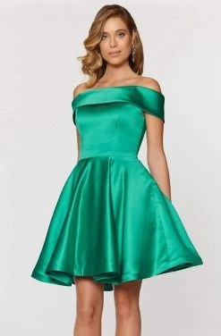 Ashley Lauren - 4047 Off The Shoulder Cocktail Dress