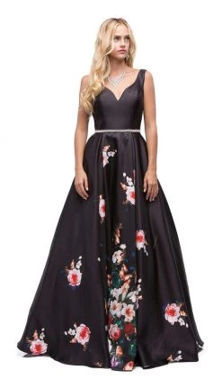 Dancing Queen - 9920 Attractive Long V-Neck Floral Print Prom Dress