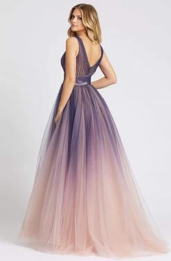 Ieena Duggal - 20221I Plunging V-Neck Pleated Ombre Gown