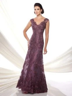 Ivonne D By Mon Cheri - Scalloped Fitted V Neck Gown 214D56