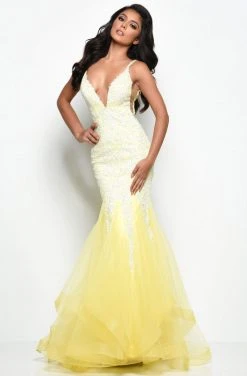 Jasz Couture - 7069 Beaded Lace Trumpet Evening Dress