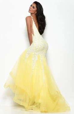 Jasz Couture - 7069 Beaded Lace Trumpet Evening Dress