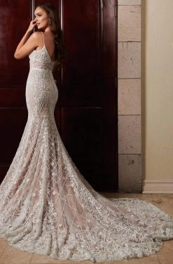 Lo'Adoro Bridal By Rachel Allan - M748 Sleeveless Sweetheart Fitted Gown