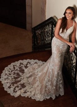 Lo'Adoro Bridal By Rachel Allan - M755 Plunging V Neck Lace Tule Gown 10 Lo'Adoro Bridal By Rachel Allan - M755 Plunging V Neck Lace Tule Gown