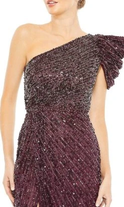 Mac Duggal - 5622 Draped Sleeve Sequin Gown