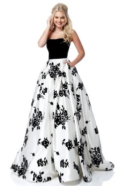 Sherri Hill - 51685 Strapless Velvet Floral Detailed Ballgown