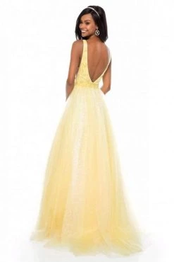 Sherri Hill - 51708 Floral Appliqued Plunging V-Neck Glitter Dress