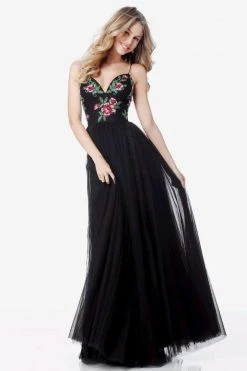 Sherri Hill - 52050 Embroidered Plunging Sweetheart Tulle A-Line Gown